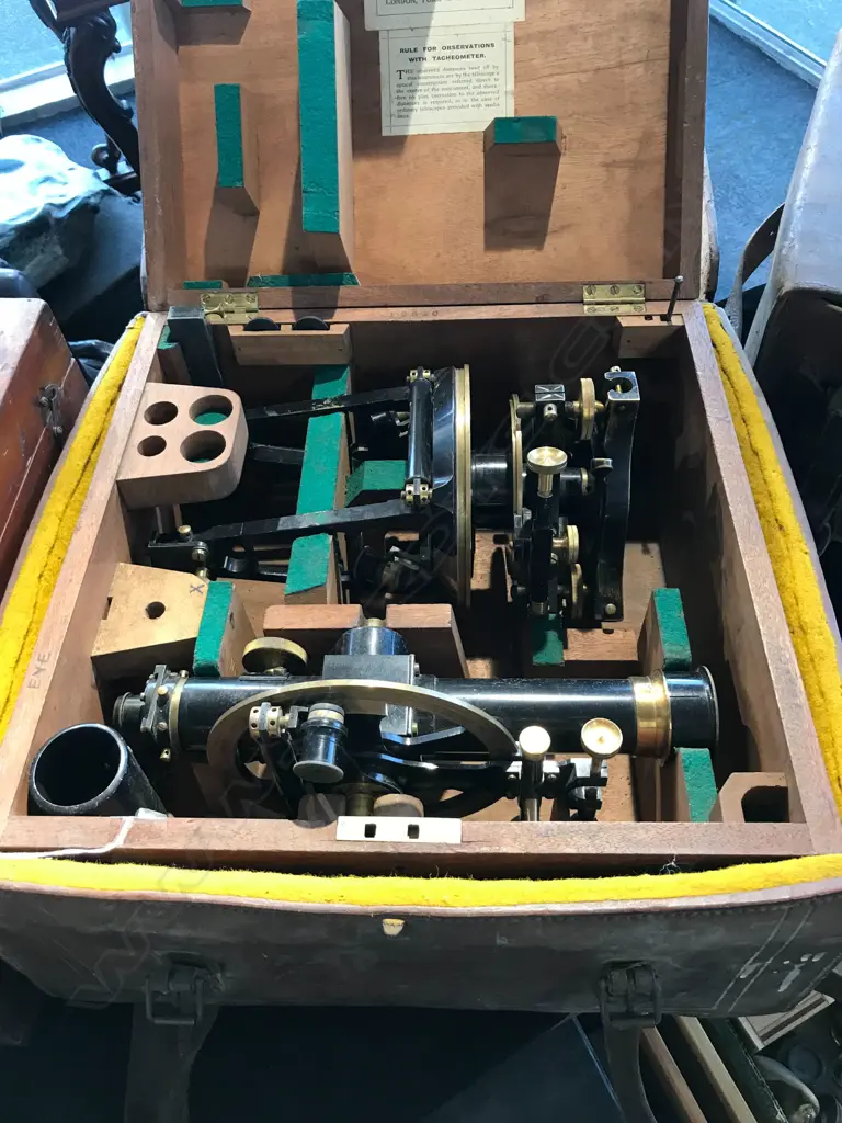 T COOKE & SONS BLACK PAINTED BRASS THEODOLITE IN MAHOGANY CASE & LEATHER TRAVEL CASE Image 1++